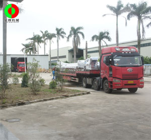 蘇州顧小姐訂購的大批蔬果處理生產線順利裝車出貨