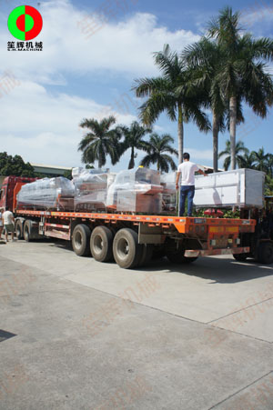 廣西某新建大型食品加工配送中心訂購的大批設(shè)備準(zhǔn)備裝車駐場!